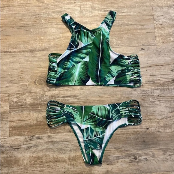 SHEIN Other - Shein Tropical Leaf Print Bikini